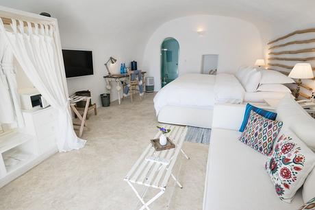 ▷ ¿Dónde alojarse en Santorini: Oia o Imerovigli? santorini-where-to-stay-imerovigli ▷ ¿Dónde alojarse en Santorini: Oia o Imerovigli?