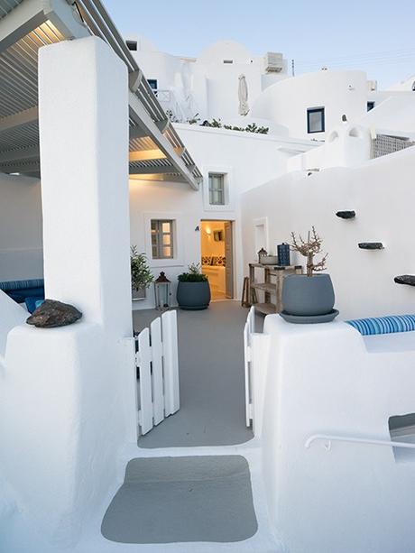 ▷ ¿Dónde alojarse en Santorini: Oia o Imerovigli? santorini-where-to-stay ▷ ¿Dónde alojarse en Santorini: Oia o Imerovigli?