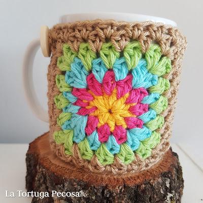 FUNDA TAZA GRANNY SQUARE SUNDANCE FUNDA TAZA GRANNY SQUARE SUNDANCE