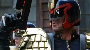 Judge Dredd (1995): Reseña