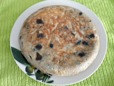 Tortilla de berenjena y cebolla