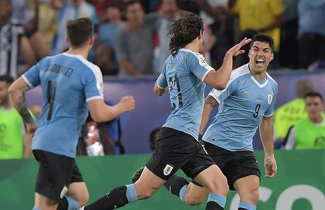 Copa América 2019: en la última jornada de grupos Uruguay le ganó a Chile mientras Ecuadory Japón empatando se eliminaron recíprocamente.