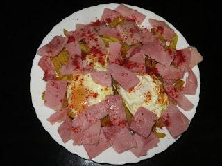 HUEVOS ROTOS A LA GALLEGA