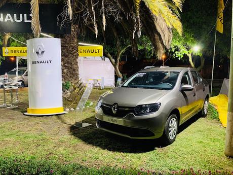 RENAULT EXHIBIÓ SUS VEHÍCULOS EN LA  FERIA EXPO 360 EN LATACUNGA