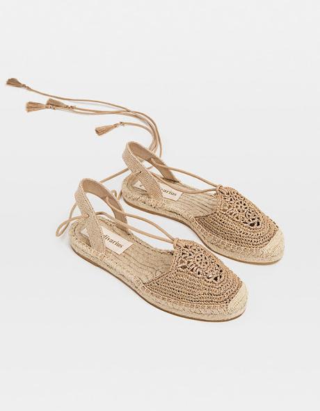 SUMMER TRENDS; SANDALIAS DE RAFIA.-