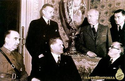 LOS BUQUES DE GUERRA ALEMANES E ITALIANOS SE RÍEN DEL PACTO DE NO INTERVENCIÓN