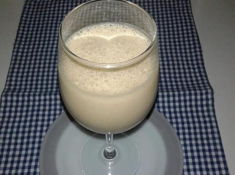 Batido de Helado de Vainilla con Lúcuma deshidratada