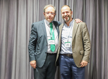 Carretillas TR recibe una distinción por su compromiso y profesionalidad con Ática Redex