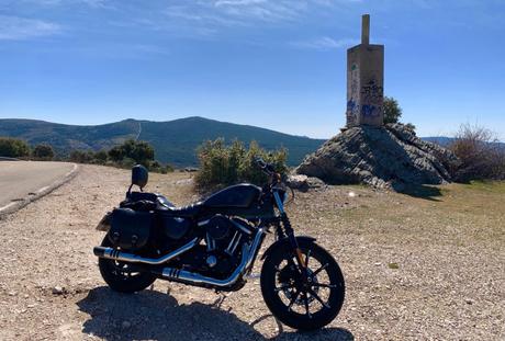 Doscientos kilómetros a tres coma ocho Doscientos kilómetros a tres coma ocho
