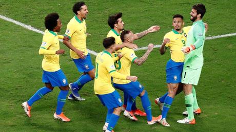Brasil pasó sufriendo a las semifinales de la Copa América y podría enfrentar a Argentina o Venezuela