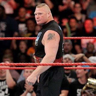 La vez que Brock Lesnar casi mata un camarógrafo con una escalera La vez que Brock Lesnar casi mata un camarógrafo con una escalera
