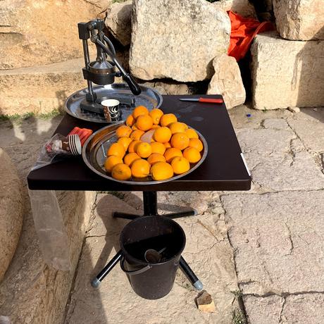 Puesto de naranjas en el Templo de Artemisa. Viajes_Abuelohara_Jordania