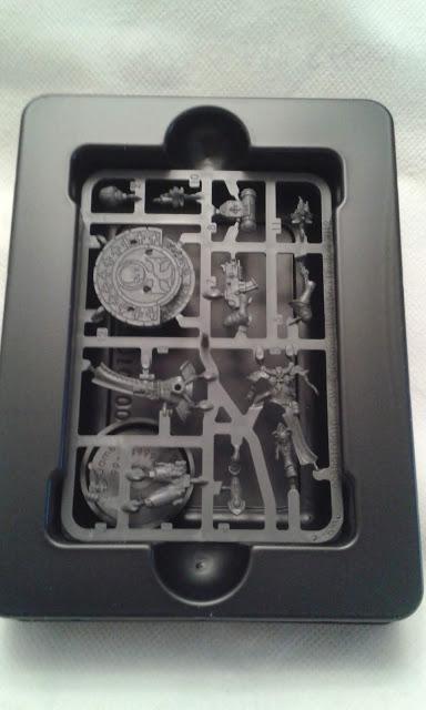 Hermana Superior Amalia Novena, unbox