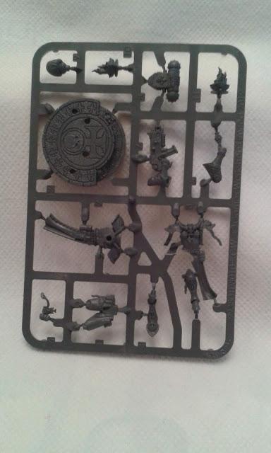 Hermana Superior Amalia Novena, unbox