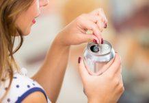 Bebidas dietéticas relacionadas con un mayor riesgo de accidente cerebrovascular después de la menopausia Bebidas dietéticas y mayor riesgo de accidente cerebrovascular