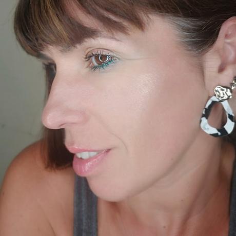 Dos iluminadores low cost  líquidos para abusar este verano