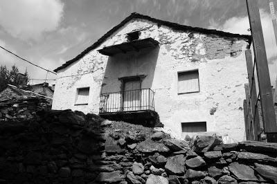 Valverde de los Arroyos. Pueblos negros