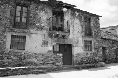 Valverde de los Arroyos. Pueblos negros