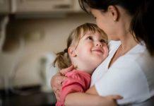 Las acciones simples pueden ayudar a los padres a vincularse con sus hijos