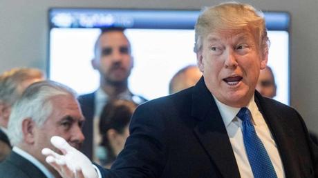 Dentro del plan de #Trump para combatir las 15 investigaciones que enfrenta. Dentro del plan de #Trump para combatir las 15 investigaciones que enfrenta.