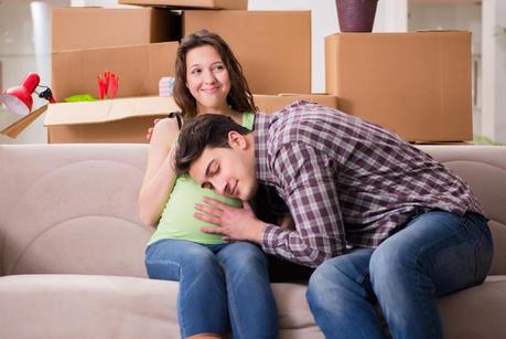 Las primeras patadas del bebé: movimientos fetales en el embarazo