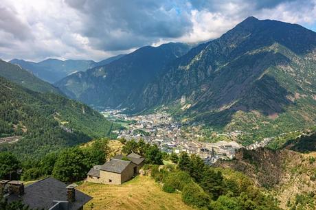 1561987976_407_El-verano-en-Andorra-es-una-epoca-perfecta-para-conocer Hacer un road trip: disfruta de los paisajes de Andorra en coche 🚗