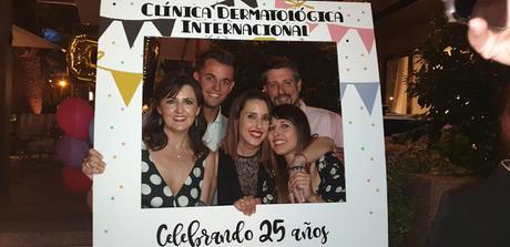 CELEBRACION DEL 25 ANIVERSARIO DE CLINICA DERMATOLOGICA INTERNACIONAL