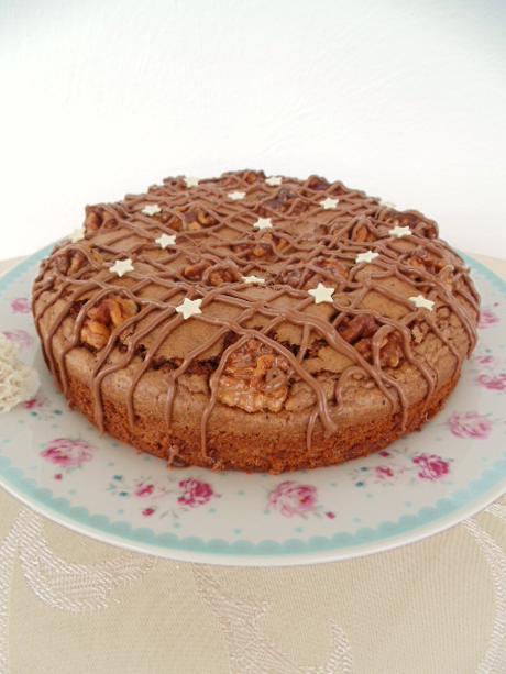 Pastel de nueces, chocolate y aove Pastel de nueces, chocolate y aove