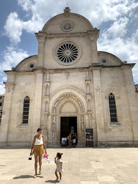 CROACIA | Krka, Síbenik, isla de Brac y Trogir - Marilyn's Closet CROACIA | Krka, Síbenik, isla de Brac y Trogir - Marilyn's Closet