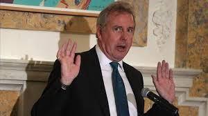 Dimite el embajador británico en EE.UU. tras el escándalo por sus críticas a Trump