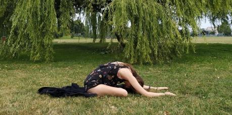 5 estiramientos para evitar el dolor lumbar por sufisiocoruña. 5 estiramientos para evitar el dolor lumbar por sufisiocoruña.