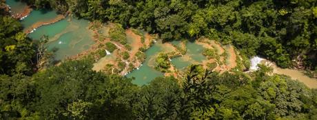 Semuc Champey, exuberante belleza entre la selva