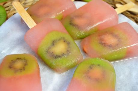 HELADOS O PALETAS DE SANDIA Y KIWI helados, helados caseros, helados de sandia y kiwi, paletas, paletas caseros, paletas de helados, paletas de sandia y kiwi, postres caseros, recetas de helados, recetas de paletas, las delicias de mayte,