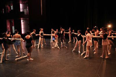 IMPARTE ELISA CARRILLO CLASE PARA NIÑAS Y JÓVENES MEXIQUENSES