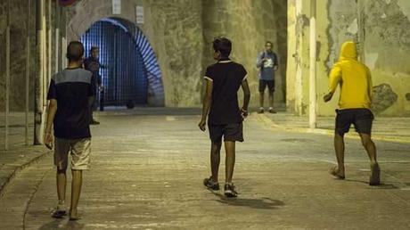 Cuando la prisión se convierte en una habitación de hotel, el delito crece y las víctimas padecen el desinterés de España por su gente y sus turistas