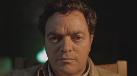 Hecho Bolsa de Felipe Izquierdo lanza adelanto y anuncia fecha de estreno