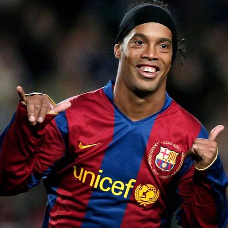 Barcelona fichajes de la historia Resultado de imagen para ronaldinho 2019