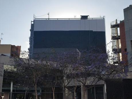 Instalación del geotextil del jardín de San Vicente del Raspeig