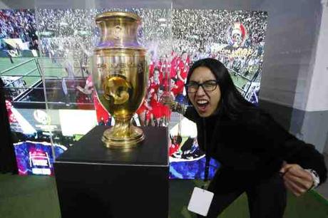 Éxito total en primera jornada del Tour y Museo: “Los Tesoros del Fútbol”