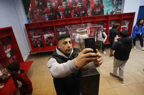 Éxito total en primera jornada del Tour y Museo: “Los Tesoros del Fútbol”
