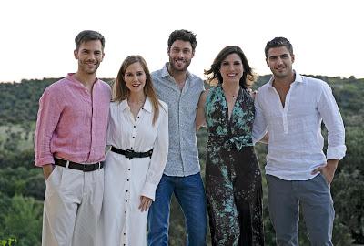 Actores e influencers se unen a la iniciativa Friends of Glass