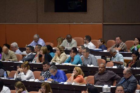 Informan a los diputados organismos claves para la economía de Cuba