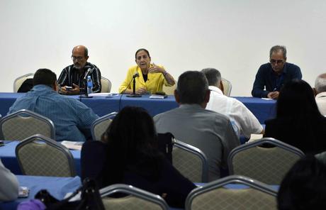 Informan a los diputados organismos claves para la economía de Cuba