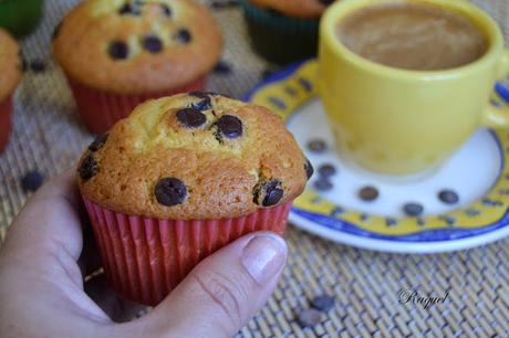 Magdalenas de pueblo con pepitas de chocolate