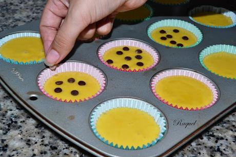 Magdalenas de pueblo con pepitas de chocolate