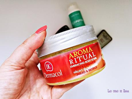 Exfoliante Aroma Ritual de Manzana y Canela de Dermacol dermacol exfoliante cuidado pies footcare beauty belleza verano