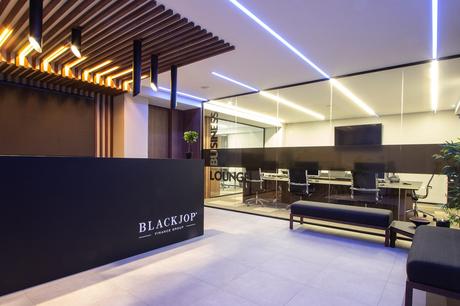 BlackJop expande su red de oficinas en Gijón invirtiendo 1,2 millones de € ofreciendo servicios de asesoría BlackJop expande su red de oficinas en Gijón invirtiendo 1,2 millones de € ofreciendo servicios de asesoría