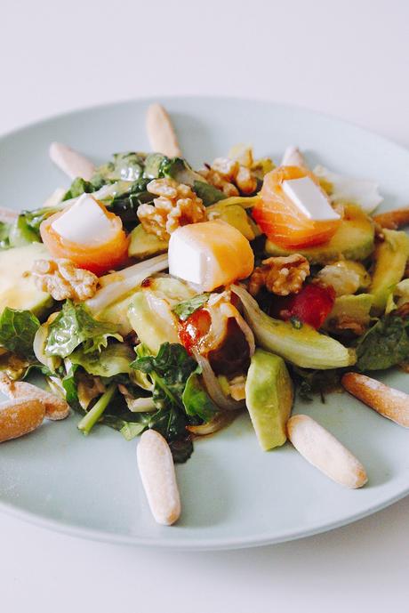 ENSALADA DE SALMON AHUMADO