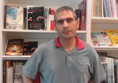 Arcadio Rodríguez: «Mi novela es un pequeño tratado sobre la envidia entre escritores»