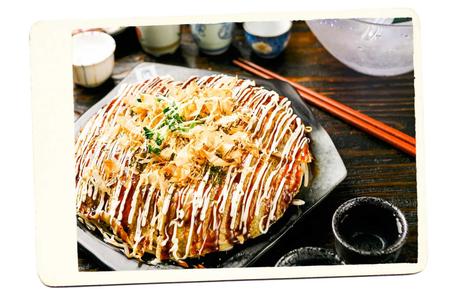okonamiyaki-japan-food ▷ 10 alimentos locales para probar en Japón